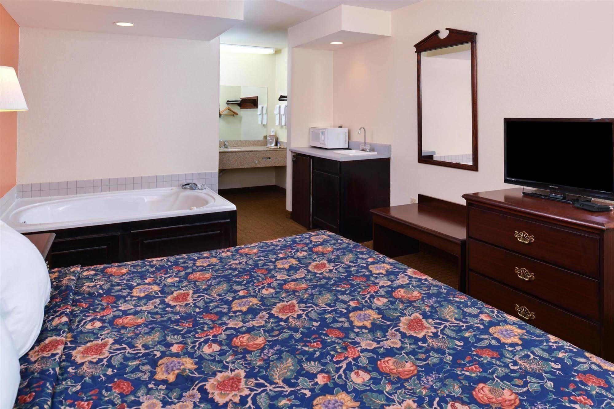 Carry On Inn & Suites LaFayette Dış mekan fotoğraf